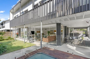 Lomani 3 on Browning Street